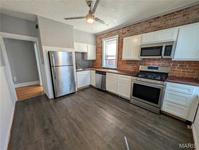 5825 Goener Avenue 2F, St Louis, MO 63116