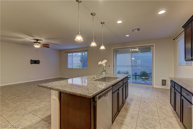 9667 Treeline Run Avenue, Las Vegas, NV 89166