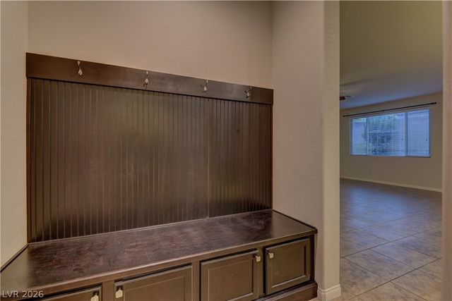 9667 Treeline Run Avenue, Las Vegas, NV 89166