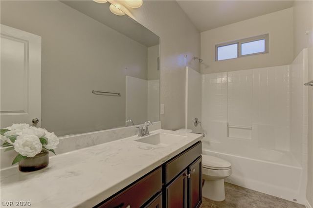 9667 Treeline Run Avenue, Las Vegas, NV 89166