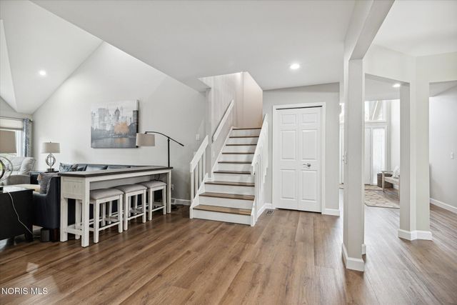 7431 Country Commons Lane, Sylvania, OH 43560