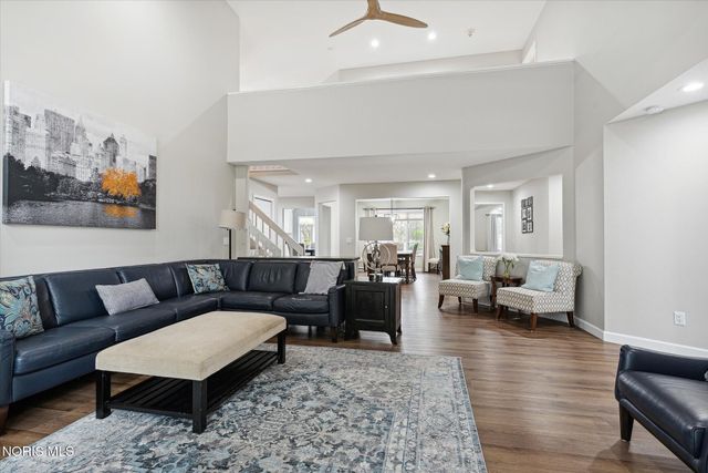 7431 Country Commons Lane, Sylvania, OH 43560
