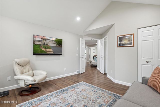 7431 Country Commons Lane, Sylvania, OH 43560