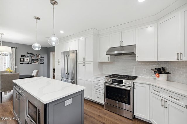 7431 Country Commons Lane, Sylvania, OH 43560