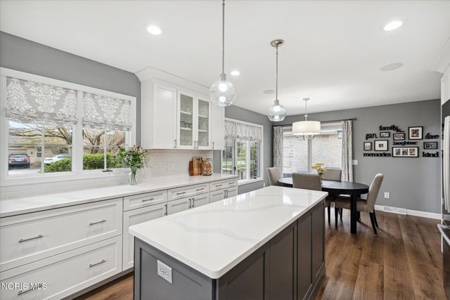 7431 Country Commons Lane, Sylvania, OH 43560