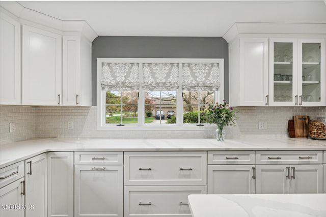 7431 Country Commons Lane, Sylvania, OH 43560