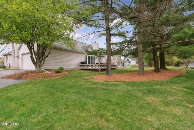 7431 Country Commons Lane, Sylvania, OH 43560