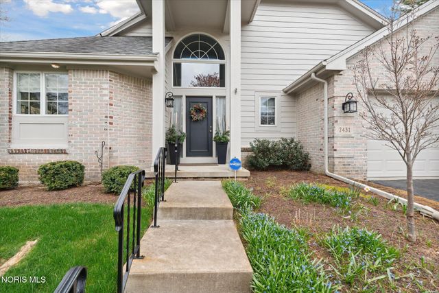 7431 Country Commons Lane, Sylvania, OH 43560