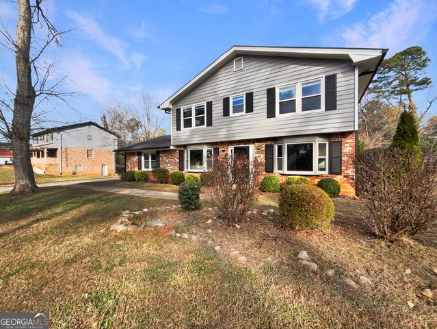 5322 Oshea Lane, Stone Mountain, GA 30088