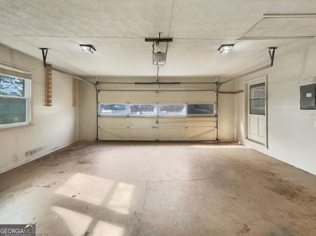 5322 Oshea Lane, Stone Mountain, GA 30088