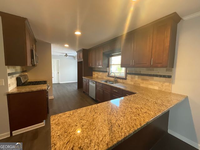 5322 Oshea Lane, Stone Mountain, GA 30088