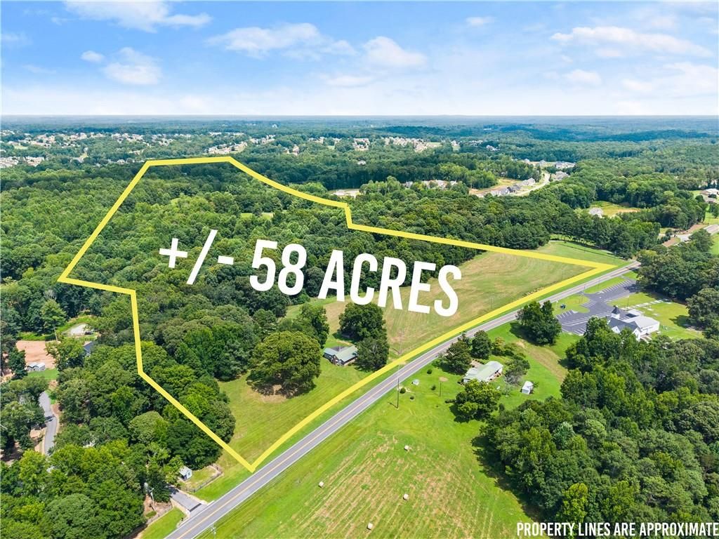 Image 1 of property listing at 0 Jackson Trail Road, Hoschton, GA 30548