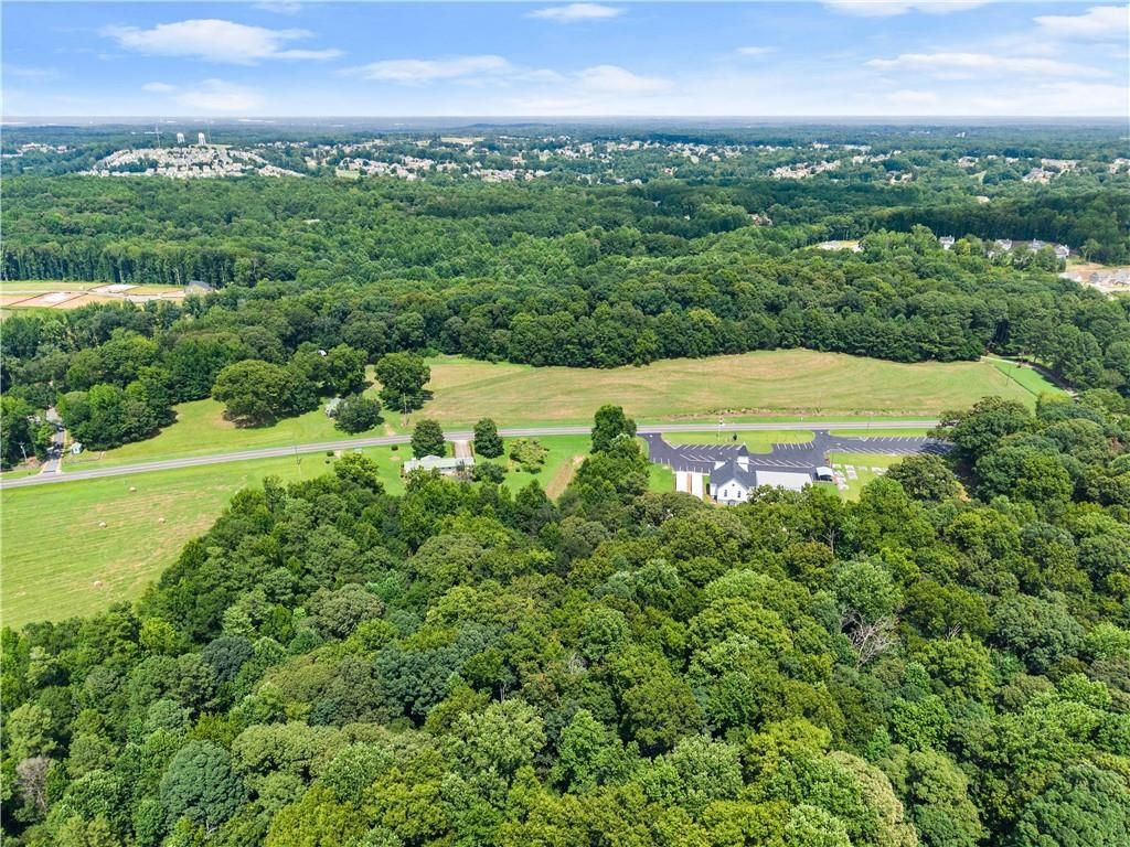 Image 25 of property listing at 0 Jackson Trail Road, Hoschton, GA 30548