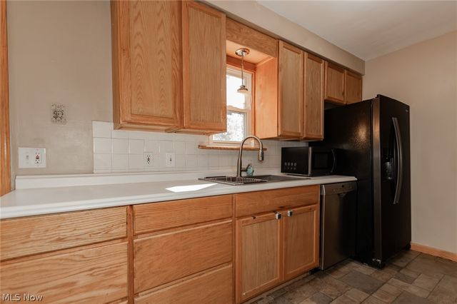 1111 E Miner Road, Mayfield Heights, OH 44124