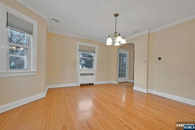 40 Clinton Avenue, Tenafly, NJ 07670