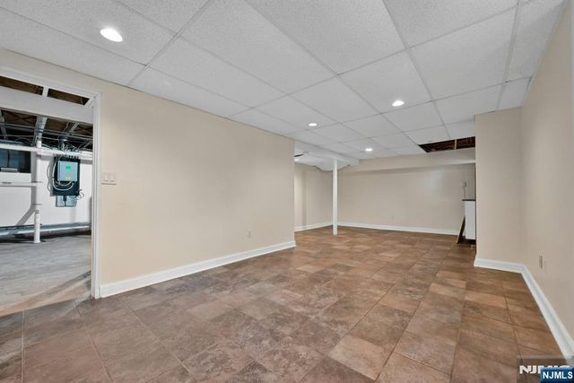 40 Clinton Avenue, Tenafly, NJ 07670
