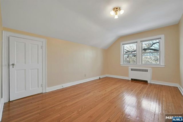 40 Clinton Avenue, Tenafly, NJ 07670