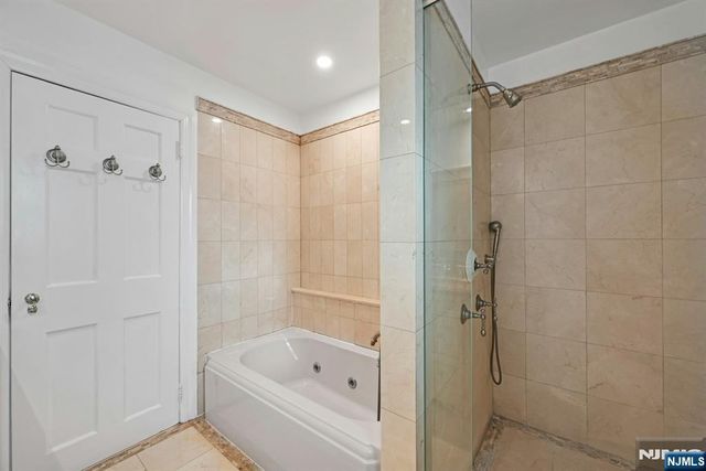 40 Clinton Avenue, Tenafly, NJ 07670