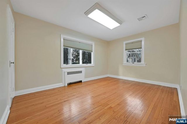 40 Clinton Avenue, Tenafly, NJ 07670