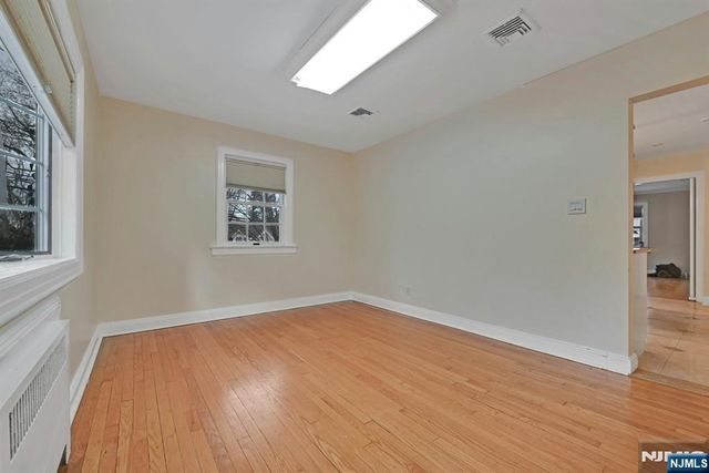 40 Clinton Avenue, Tenafly, NJ 07670