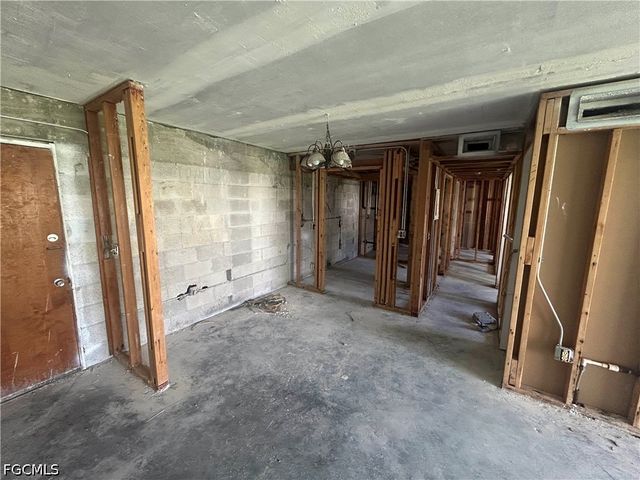 3704 Broadway 109, Fort Myers, FL 33901