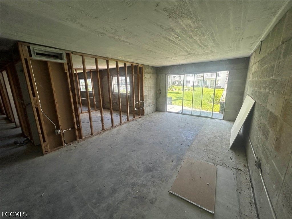 3704 Broadway 109, Fort Myers, FL 33901