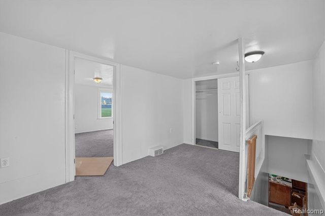 5660 Tittabawassee Road, Saginaw, MI 48604
