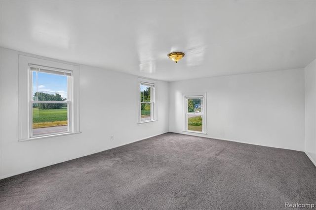 5660 Tittabawassee Road, Saginaw, MI 48604
