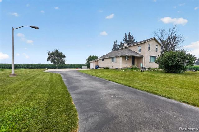5660 Tittabawassee Road, Saginaw, MI 48604