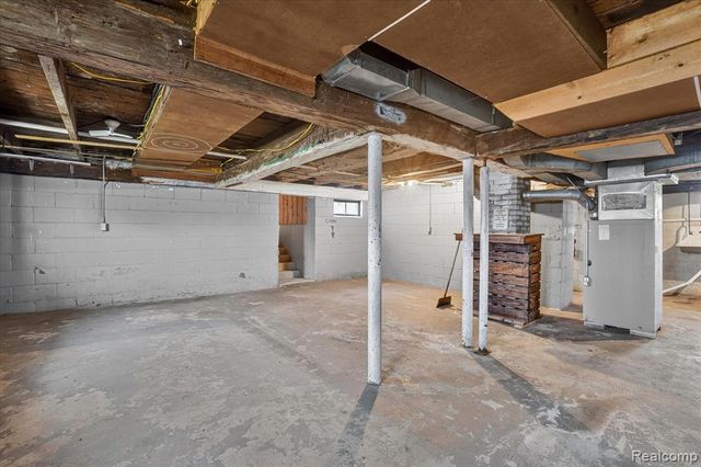 5660 Tittabawassee Road, Saginaw, MI 48604