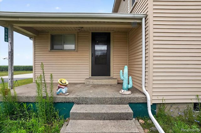 5660 Tittabawassee Road, Saginaw, MI 48604