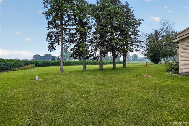5660 Tittabawassee Road, Saginaw, MI 48604