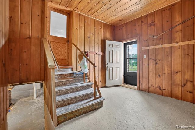 5660 Tittabawassee Road, Saginaw, MI 48604