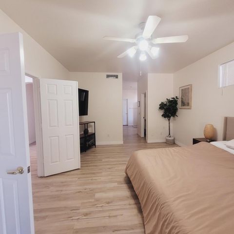 8720 W Kathleen Road, Peoria, AZ 85382