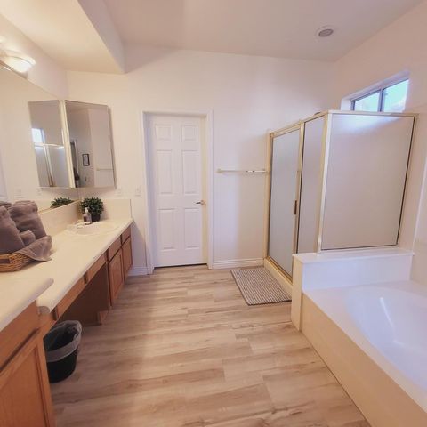 8720 W Kathleen Road, Peoria, AZ 85382