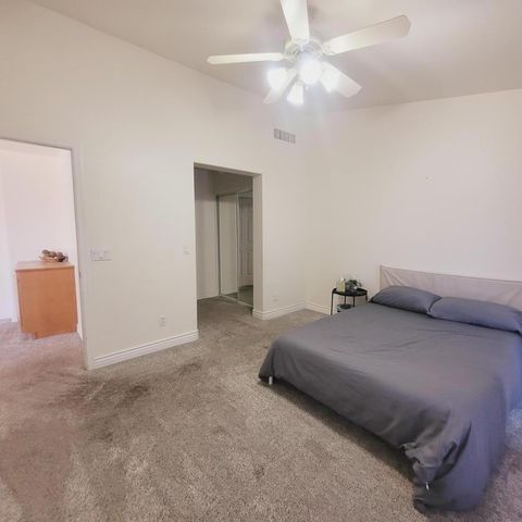 8720 W Kathleen Road, Peoria, AZ 85382