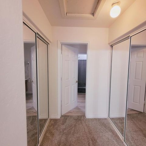 8720 W Kathleen Road, Peoria, AZ 85382