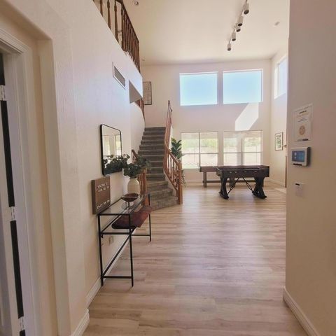 8720 W Kathleen Road, Peoria, AZ 85382