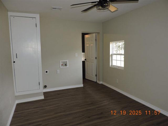 3140 NW Kinyon Ave, Lawton, OK 73505