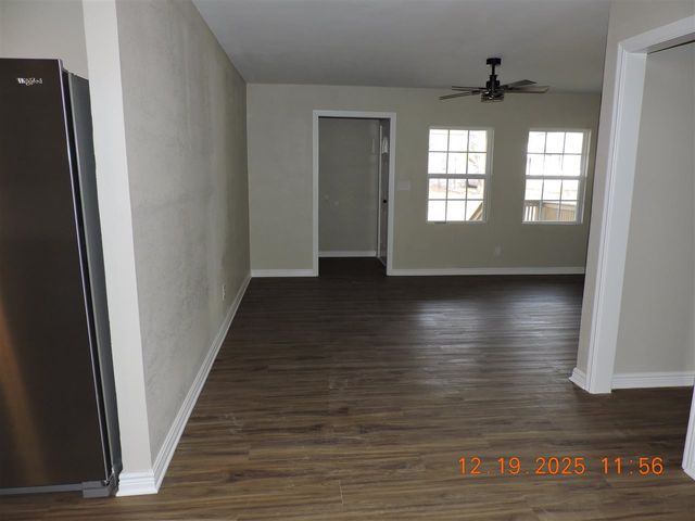 3140 NW Kinyon Ave, Lawton, OK 73505