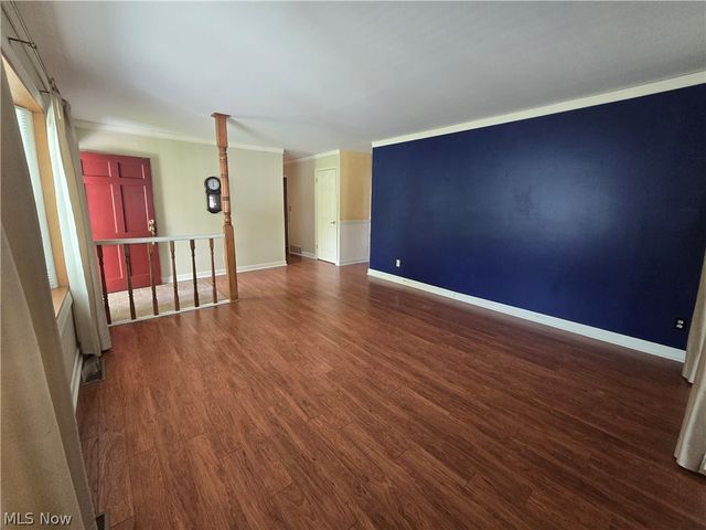 3923 Lake Road, Youngstown, OH 44511