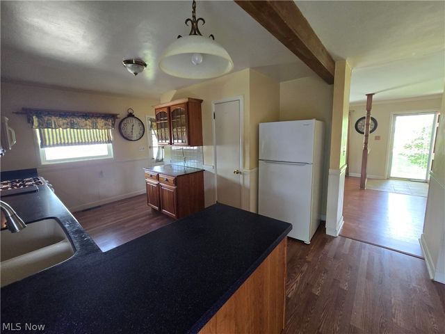 3923 Lake Road, Youngstown, OH 44511