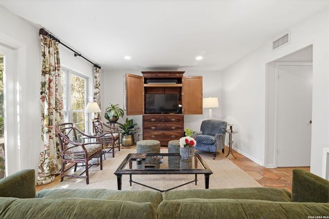 1045 Shook Ave Apt 164, San Antonio, TX 78212