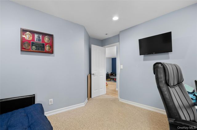 130 Lesoir Avenue, Floral Park, NY 11001