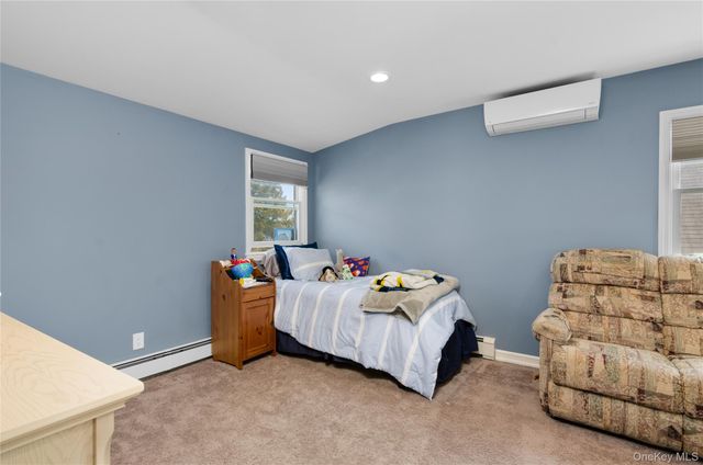 130 Lesoir Avenue, Floral Park, NY 11001