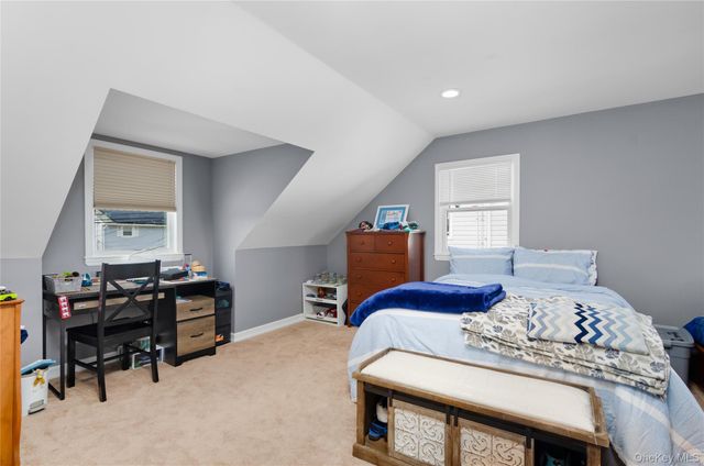 130 Lesoir Avenue, Floral Park, NY 11001