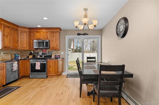 130 Lesoir Avenue, Floral Park, NY 11001