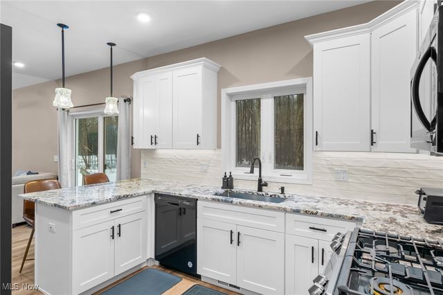 39600 Aurora Road, Solon, OH 44139