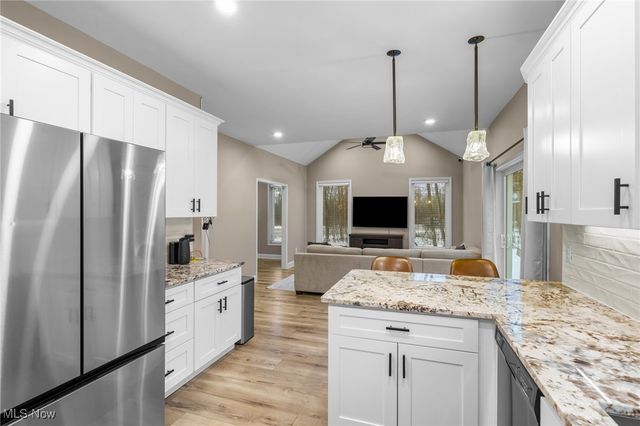 39600 Aurora Road, Solon, OH 44139