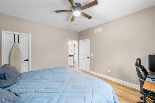 39600 Aurora Road, Solon, OH 44139